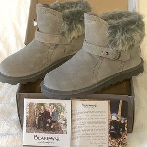 BEARPAW KOKO Boots (New) Women’s size 10M Gray Fog  NeverWet Technology